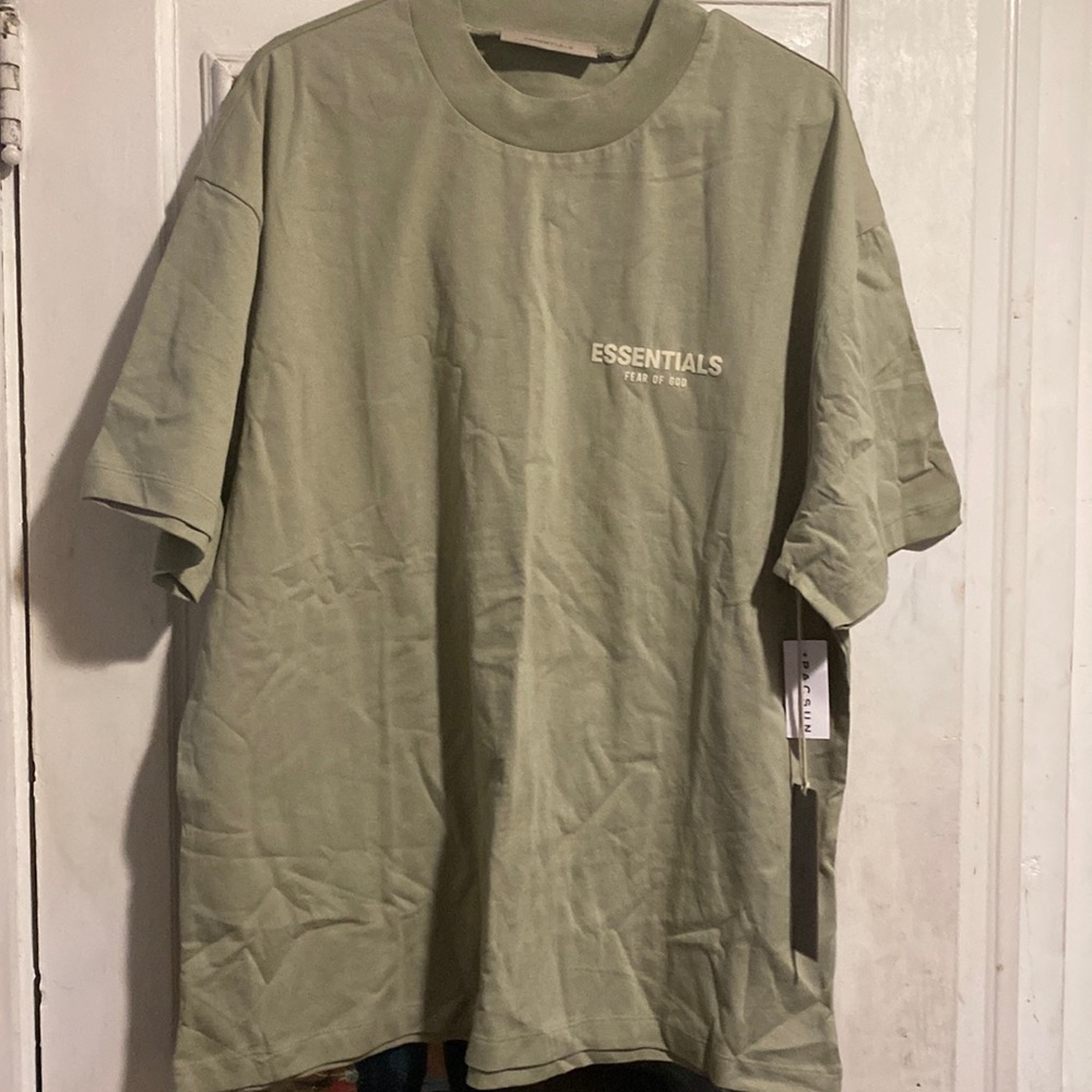 Mens Essentials Fear of God tee shirt